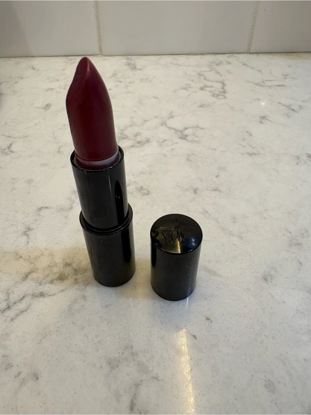 Lancome color design curtain call sheen Plum Cream Lipstick -